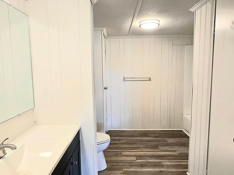 513 Horseshoe Lake Rd — Photo 16