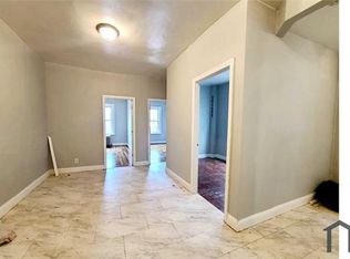 936 E 224th St, Bronx, NY 10466