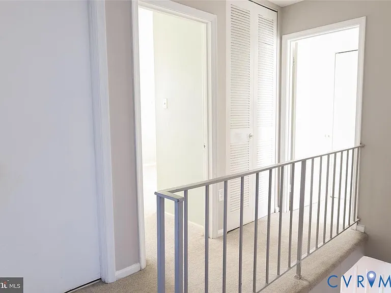 3221 Hunters Mill Dr — Photo 17