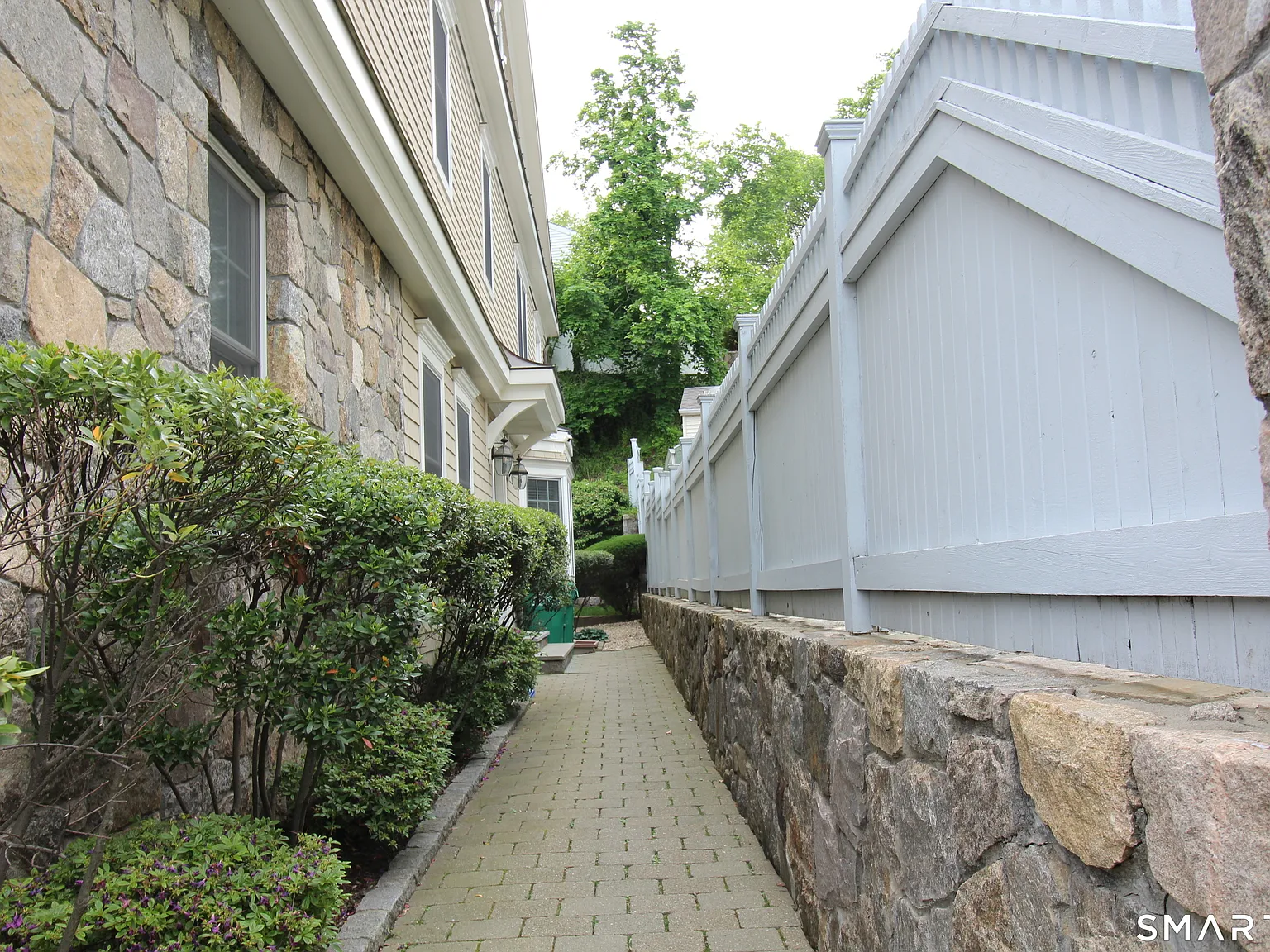 3 bed, 3.5 bath, 2737 sqft, $9,500 — Photo 4