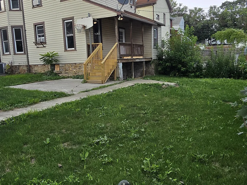 18th Ave