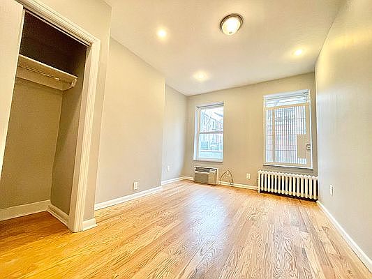 4th image of 351 E 19th St #3