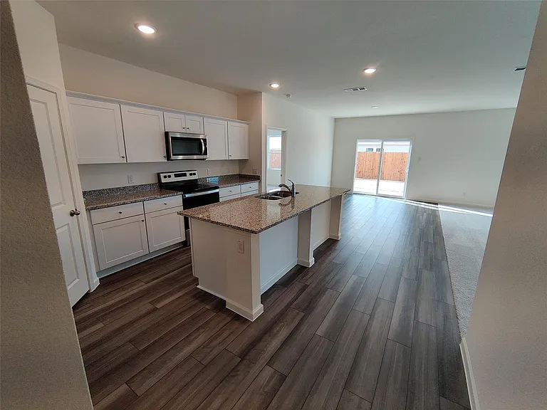 10356 Holycross Ln — Photo 13