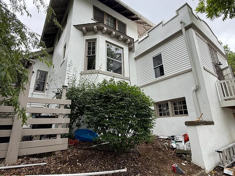 2110 W Walnut St #B — Photo 10