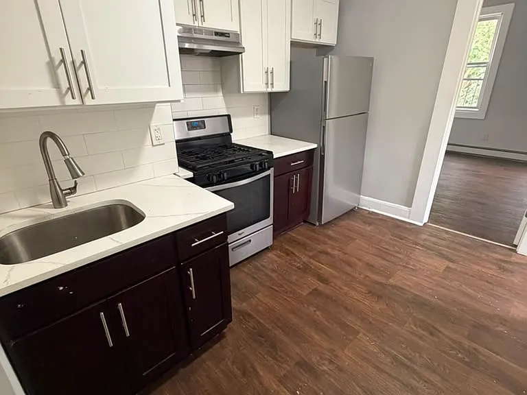 228 S 5th St #2B — Photo 2