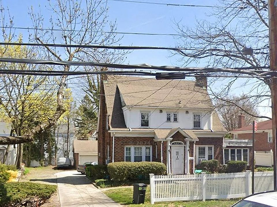 1st image of 33-15 Bell Blvd
