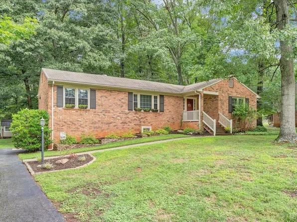 113 Valleywood Dr, Forest, VA 24551