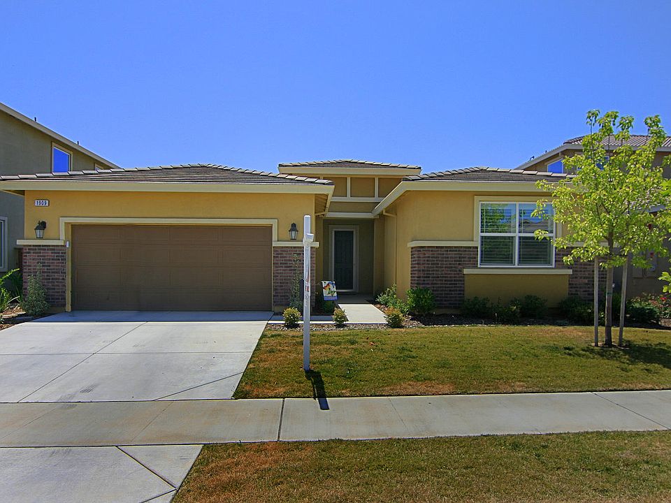 1st image of 1909 Lucca Ln