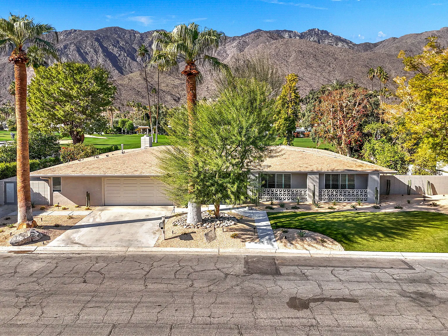 4 bed, 3206 sqft, $18,000 — Photo 4