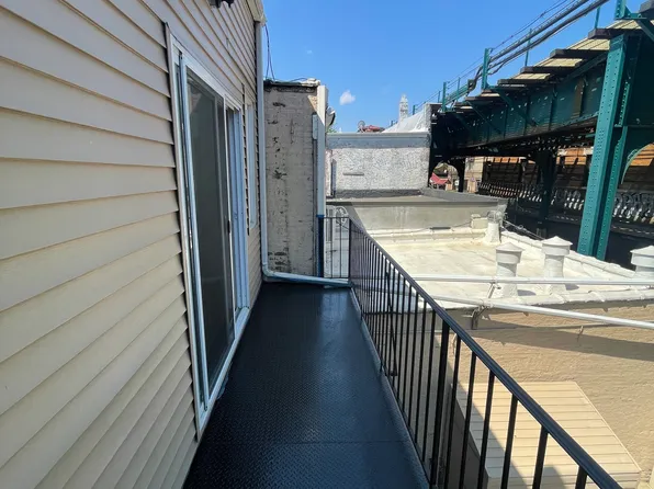 59-12 67th Ave #2, Ridgewood, NY 11385