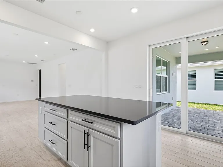 1331 Haven Cir — Photo 10