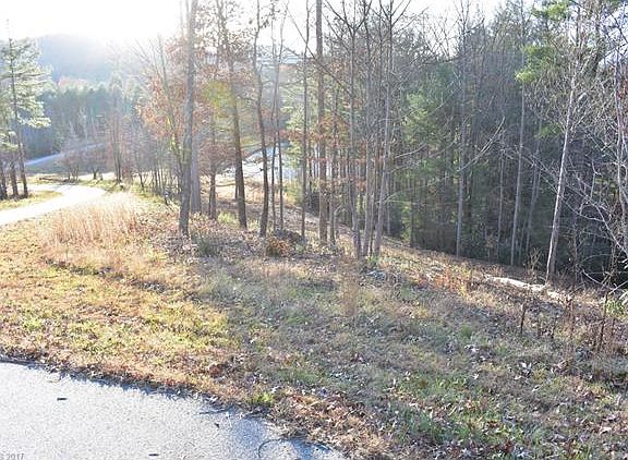 4th image of 65 Crystal Lake Dr