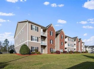 616 Marshtree Ln UNIT 108, Fayetteville, NC 28314