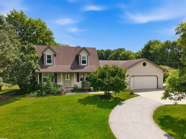 2635 Palms Rd, Columbus, MI 48063