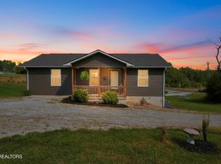 13 Short Rd, Crossville, TN 38555