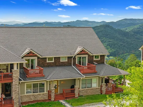 315 Vista Dr #303, Mars Hill, NC 28754