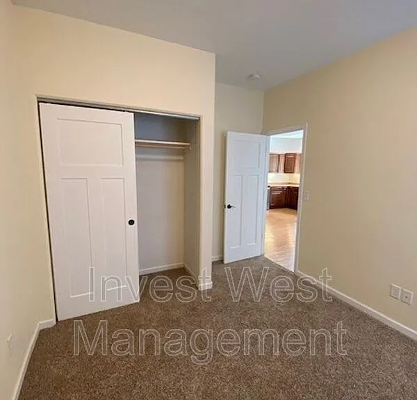 1801 NE 16th Way — Photo 16