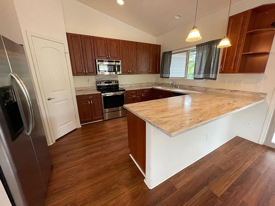 1st image of 92-704 Kuhoho St