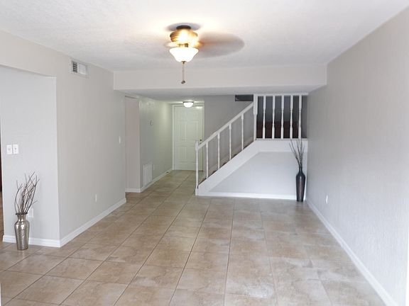 4th image of 7256 Moffatt Ln