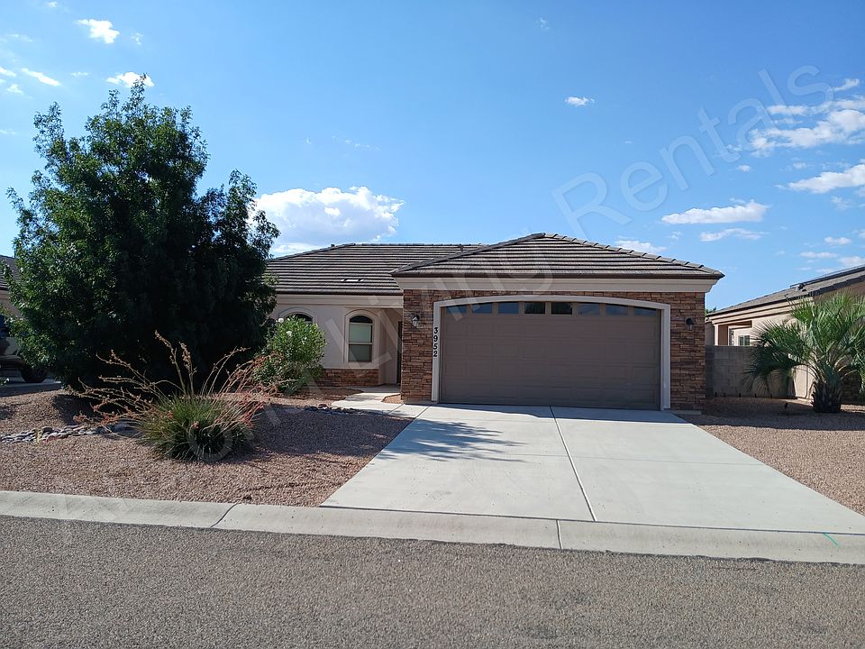 1st image of 3952 E McVicar Ave