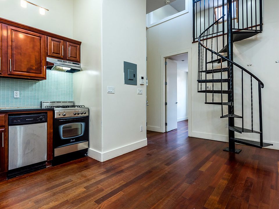 1st image of 191 Meserole St #3D