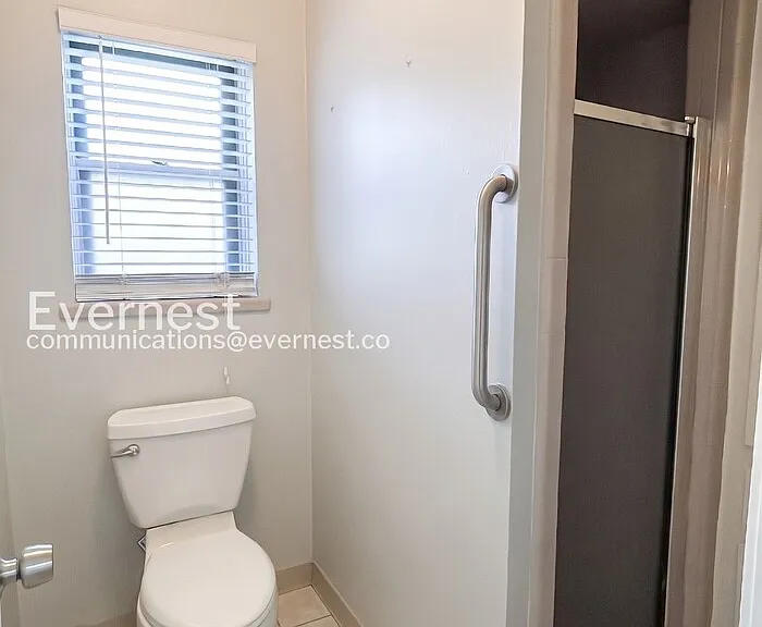 2005 Yorktown Ct S — Photo 17