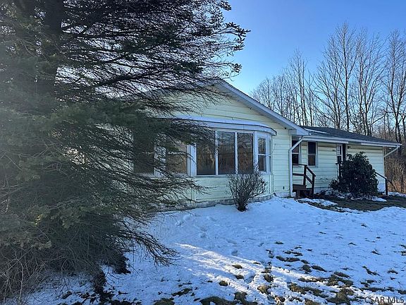 4th image of 1332 Rock Cut Rd