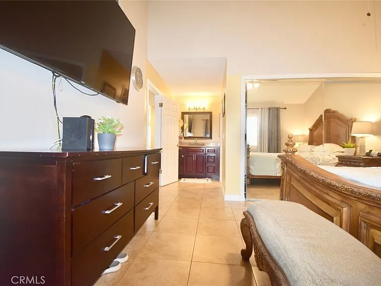 2224 S Anchor St — Photo 15
