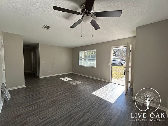 4th image of 215 Pointe South Dr