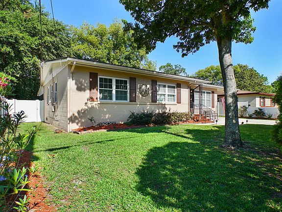 3rd image of 4640 Anvers Blvd