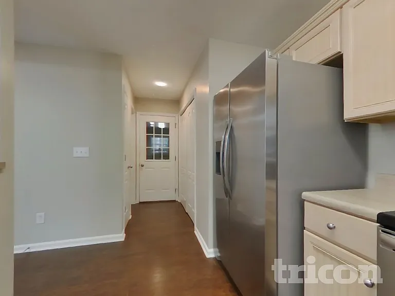 542 Meadow Spring Dr — Photo 5