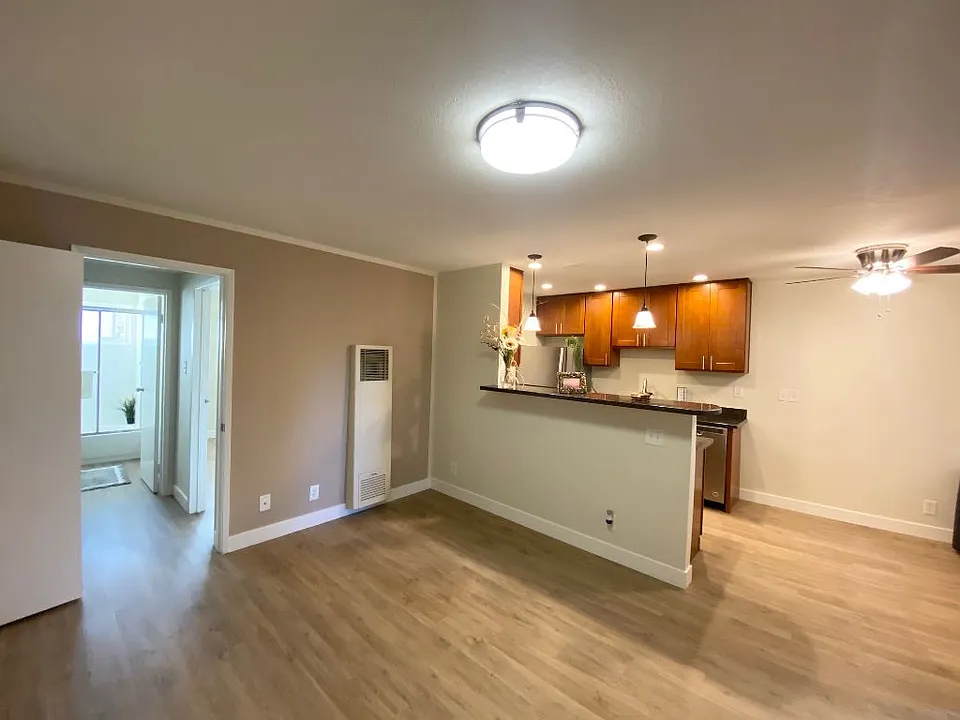 1 bed 1 bath - no available