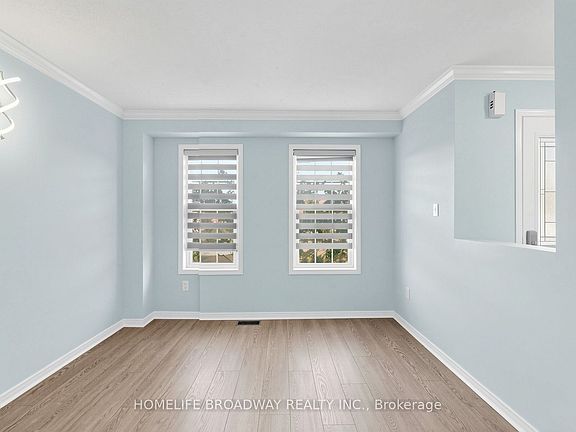 4th image of 145 Livingstone St E