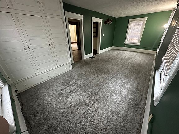 2nd image of 240 Lake Anna Ct
