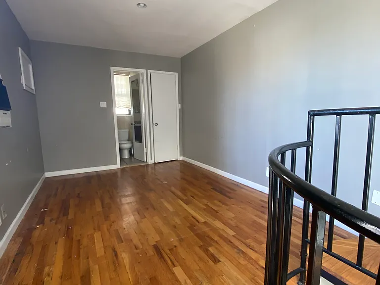 710 Amsterdam Ave #5B — Photo 5