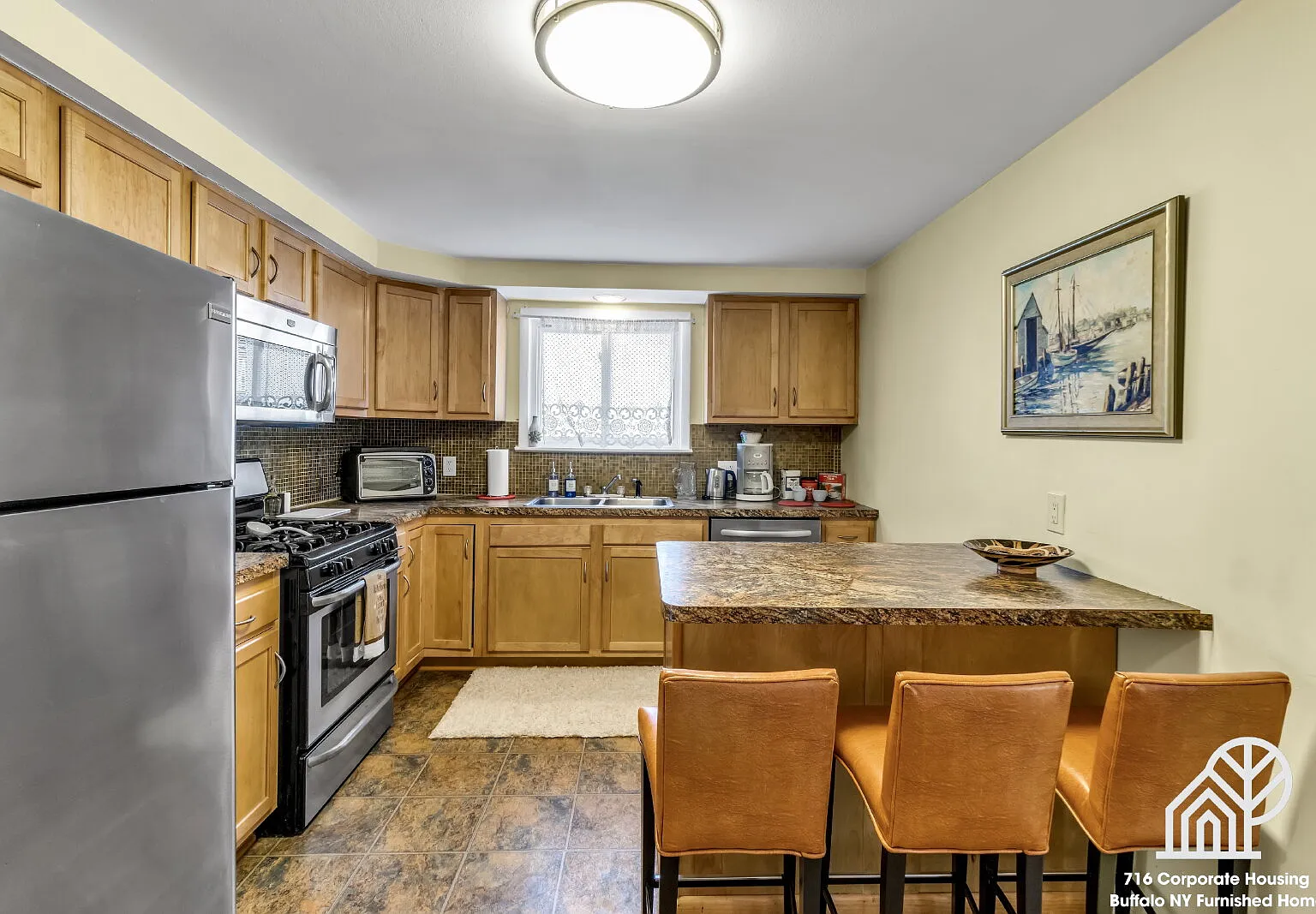 2 bed, 1.0 bath, 800 sqft, $2,400 — Photo 3