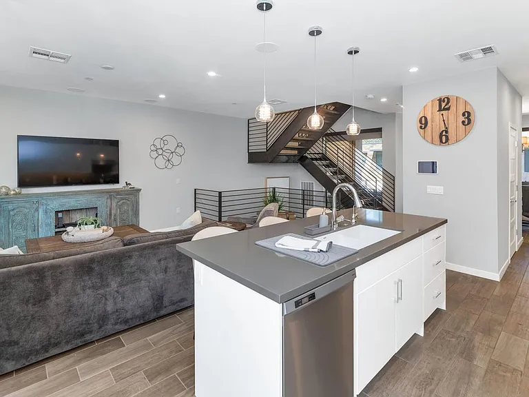 6990 E 6th St #1007 — Photo 8