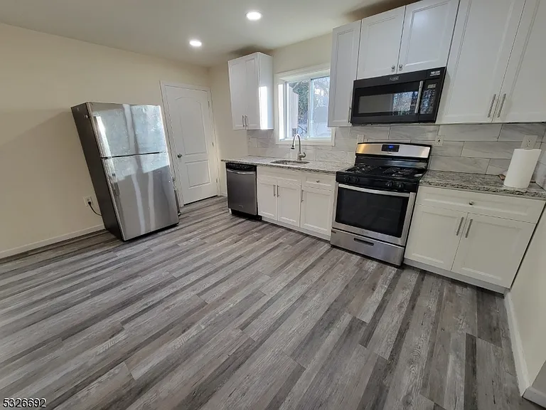 46 Garret St — Photo 4