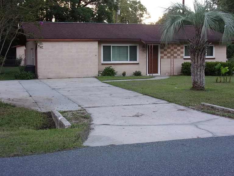 21077 SW Beach Blvd — Photo 5