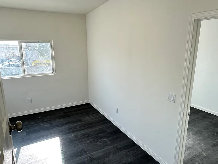 3636 1/2 University Ave — Photo 3