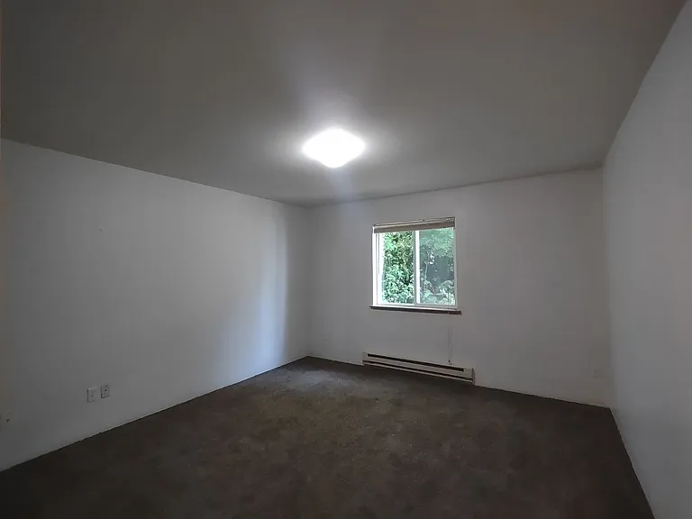 601 Sunset Ave NE #A — Photo 11