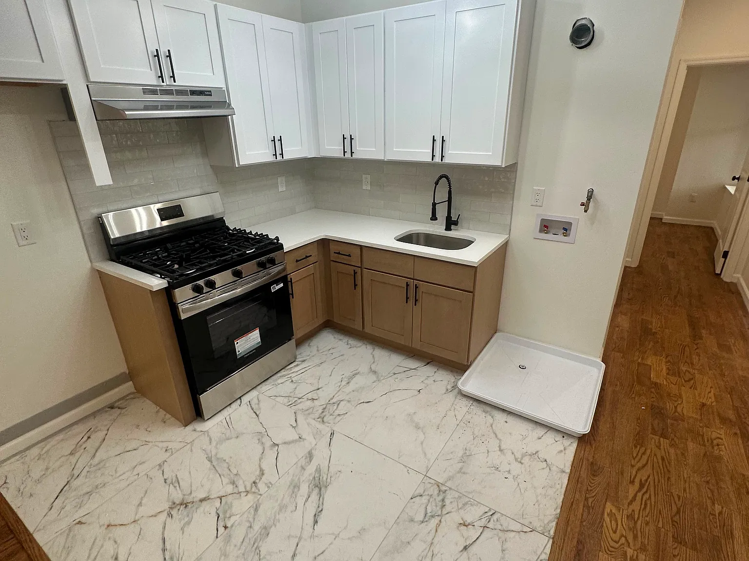 4 bed, $3,000 — Photo 3