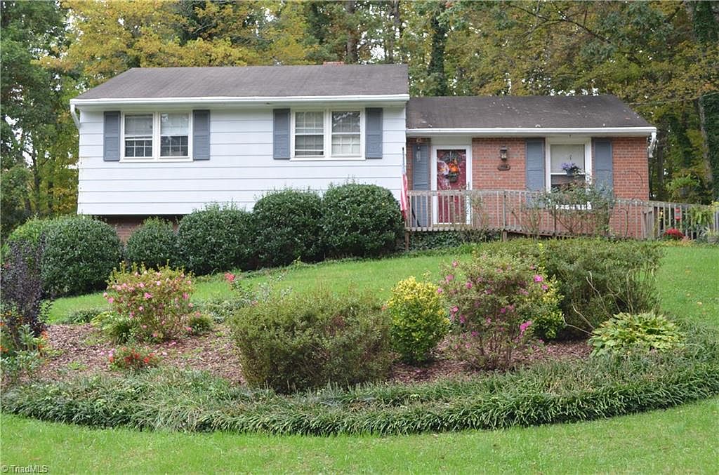 2608 Robin Hood Dr Greensboro Nc 27408 Zillow