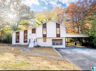 5884 Janet Dr, Trussville, AL 35173