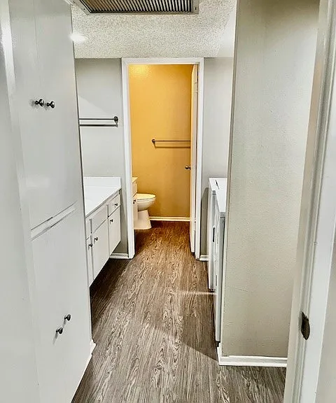 Taylor Garden Apartments — Photo 23