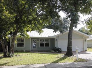 214 1st St SE, Fort Walton Beach, FL 32548