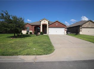 9809 Iron Horse Trl, Waco, TX 76708