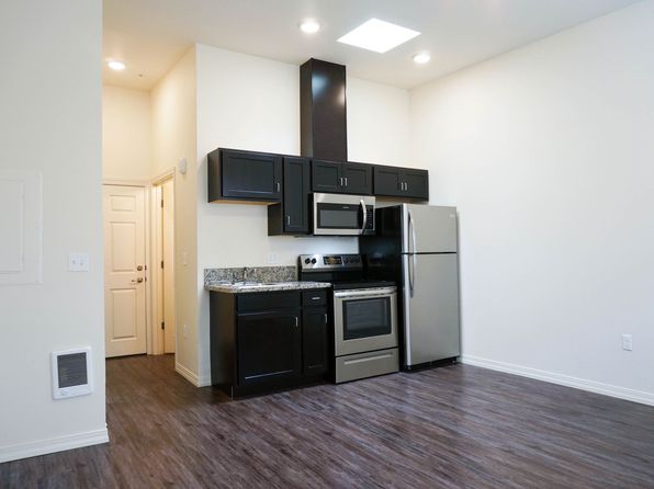 7228 N Burlington Ave #209