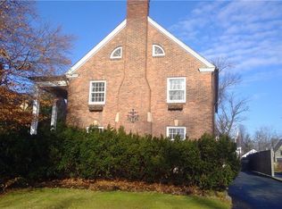 39 Nottingham Ter, Buffalo, NY 14216