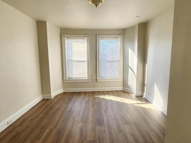 3216 W Belvedere Ave — Photo 10